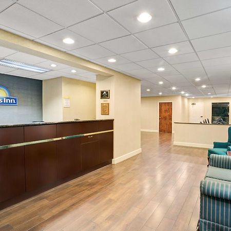Days Inn - Chapel Hill Kültér fotó