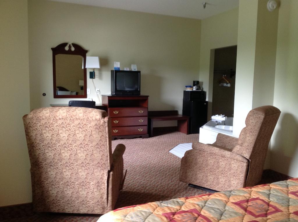 Days Inn - Chapel Hill Szoba fotó
